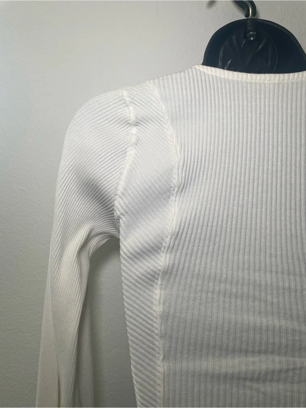 Free People White Ribbed Long Sleeve Crop Top Fitted Size M (RUNS SMALL)